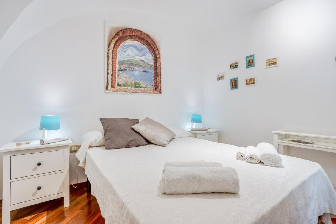 Guesthost - Casa Querida Central & Elegant Flat Νάπολη Εξωτερικό φωτογραφία